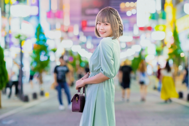 キャバクラ求人に応募する前にメインビジュアル